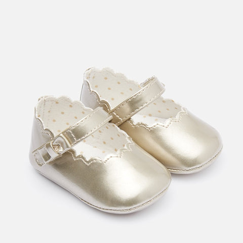 Patent Leather Mary Jane Shoes in Gold For Baby: Mayoral 9217 Fall 2019
